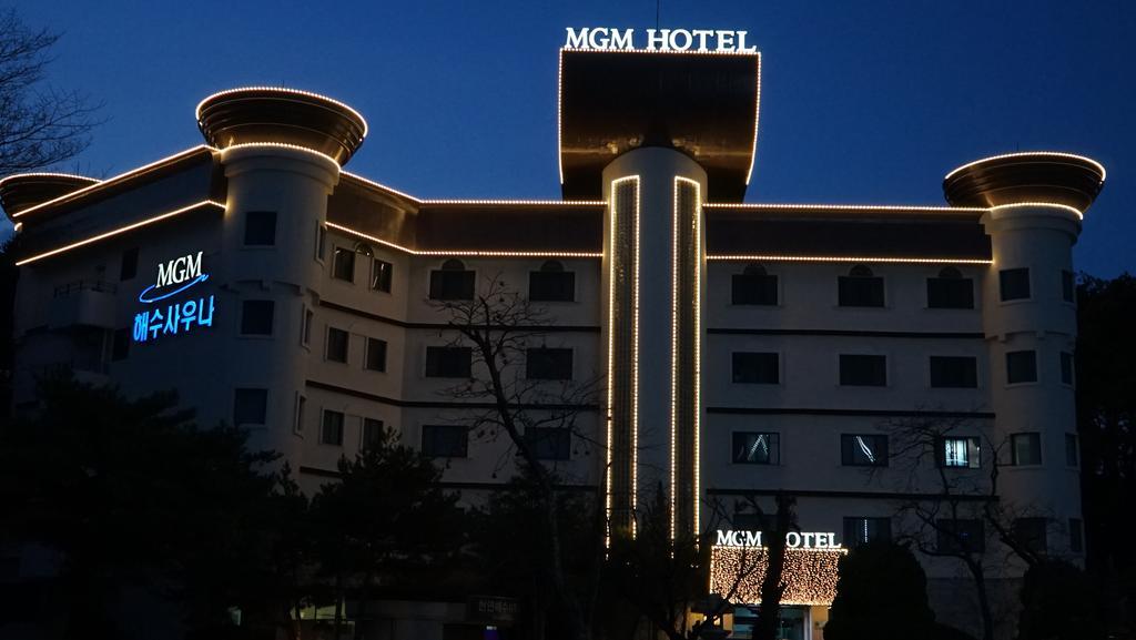 MGM Hotel Gangneung Buitenkant foto