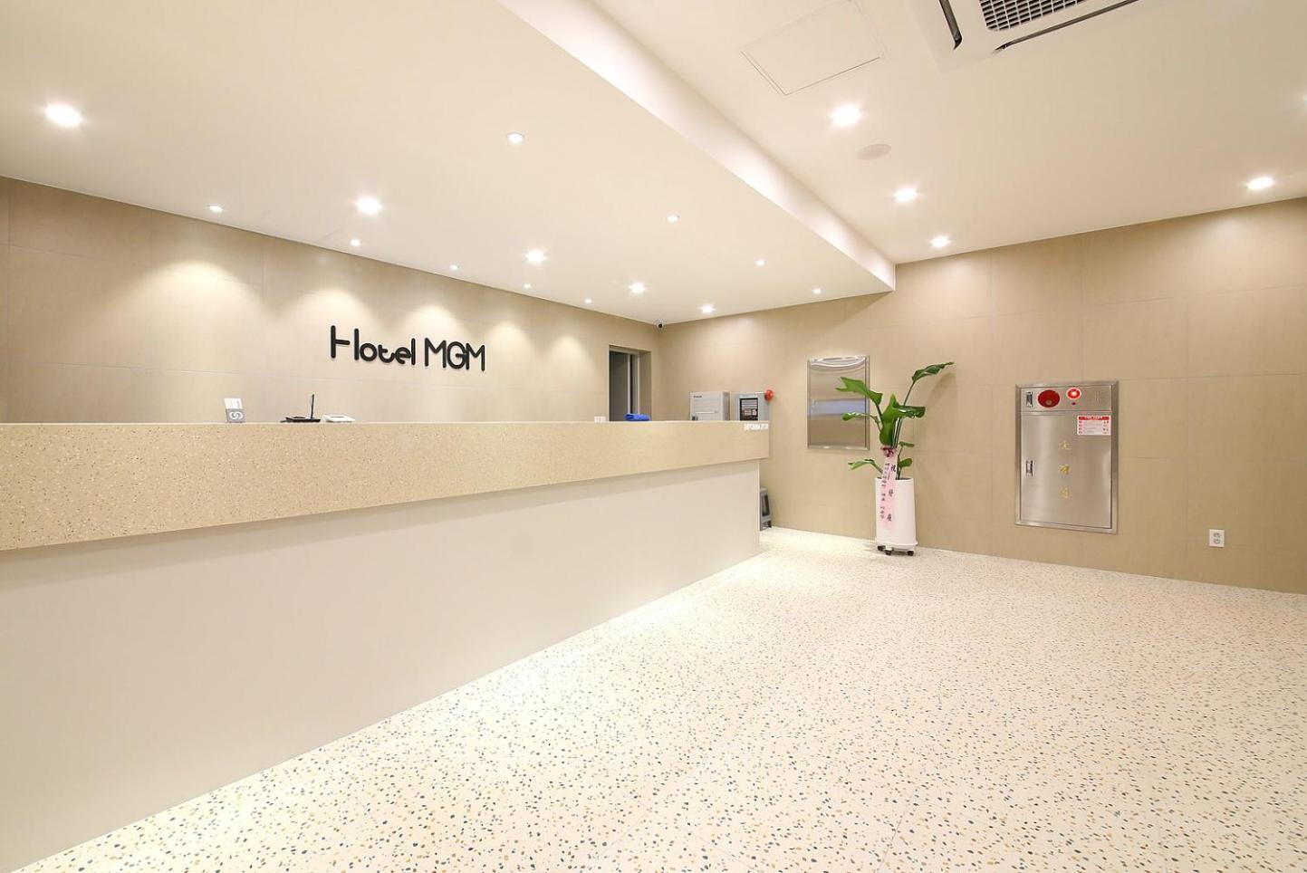 MGM Hotel Gangneung Buitenkant foto