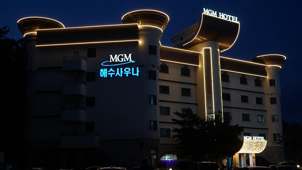 MGM Hotel Gangneung Buitenkant foto