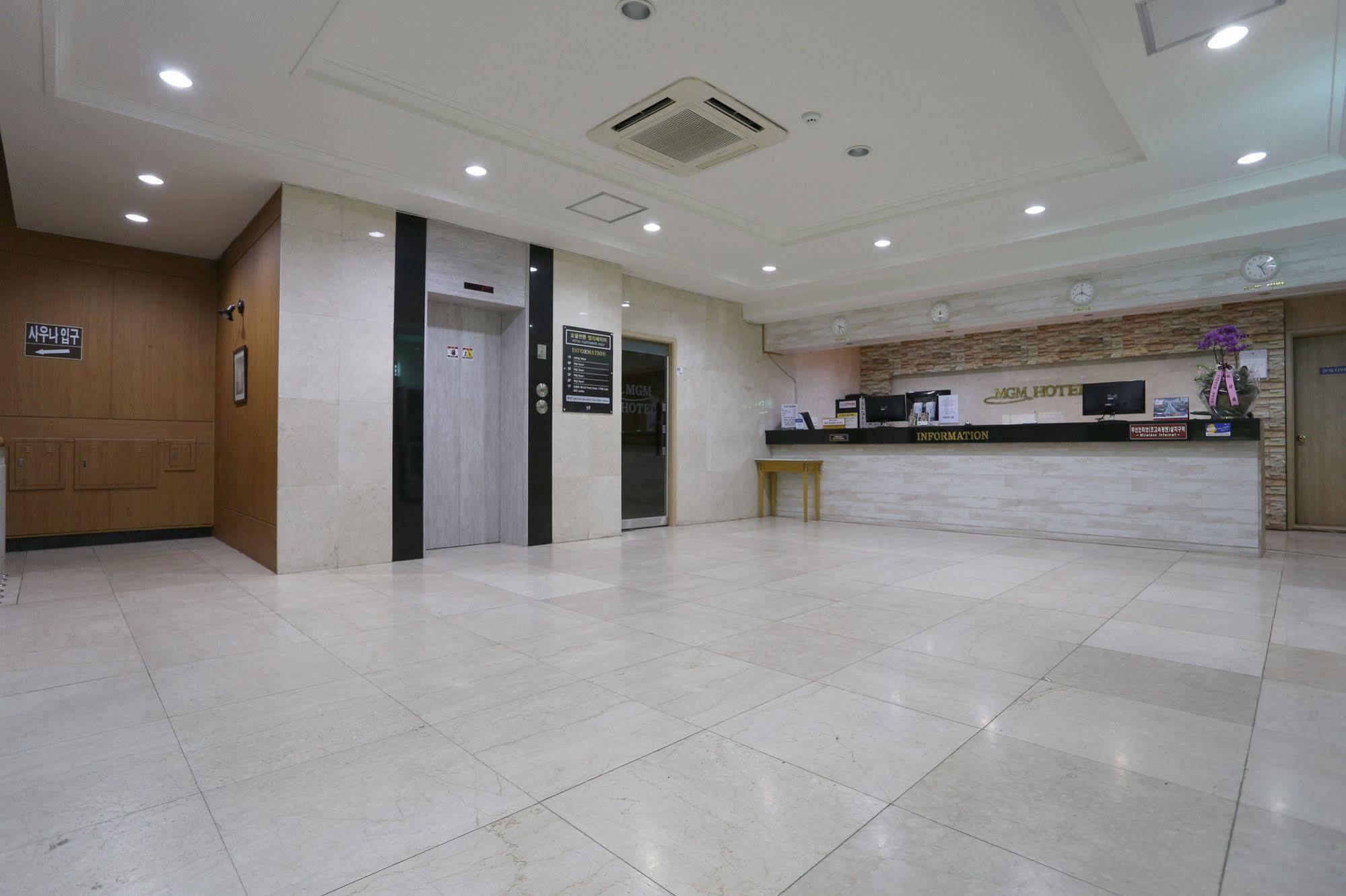 MGM Hotel Gangneung Buitenkant foto