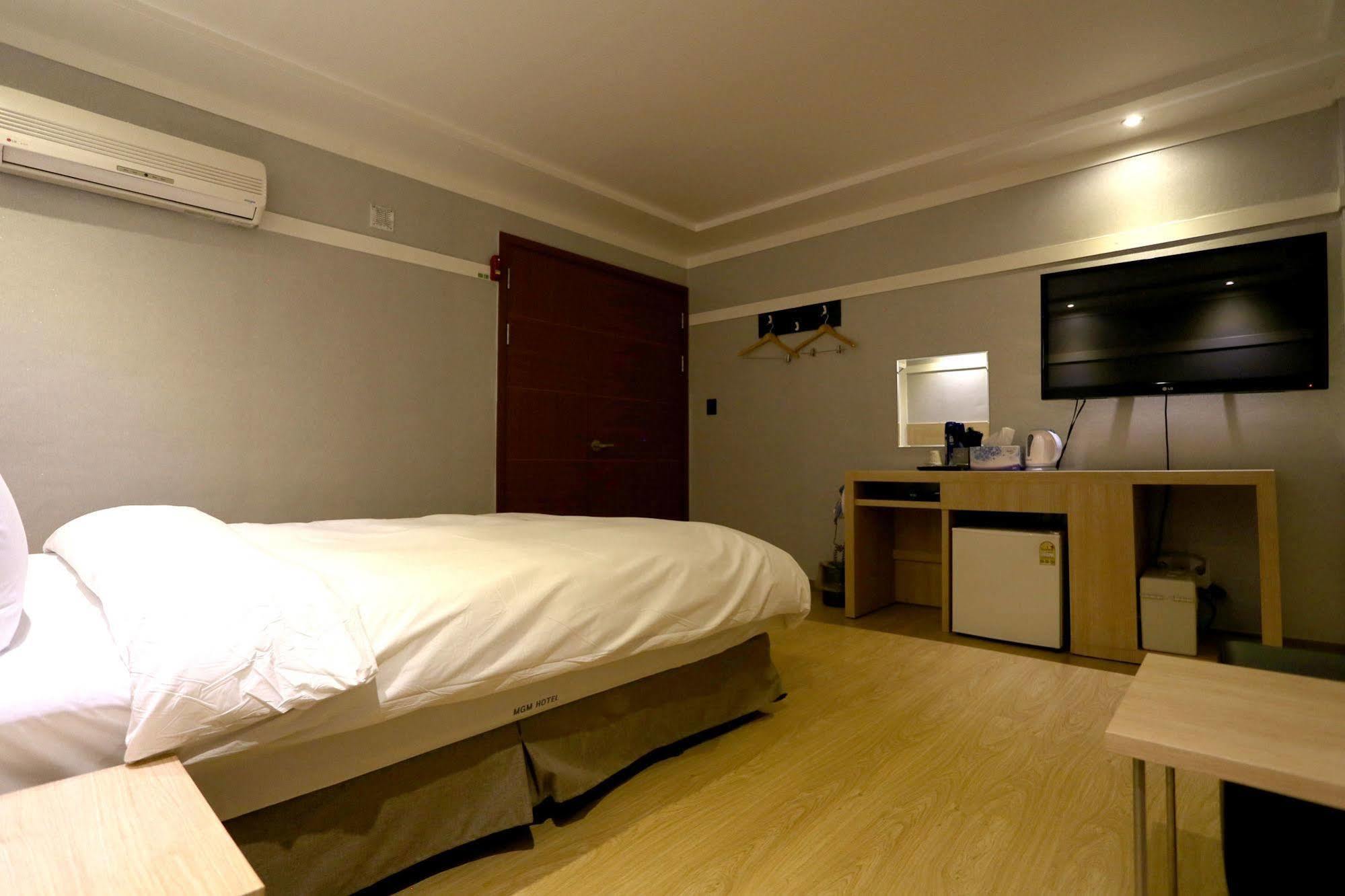 MGM Hotel Gangneung Buitenkant foto